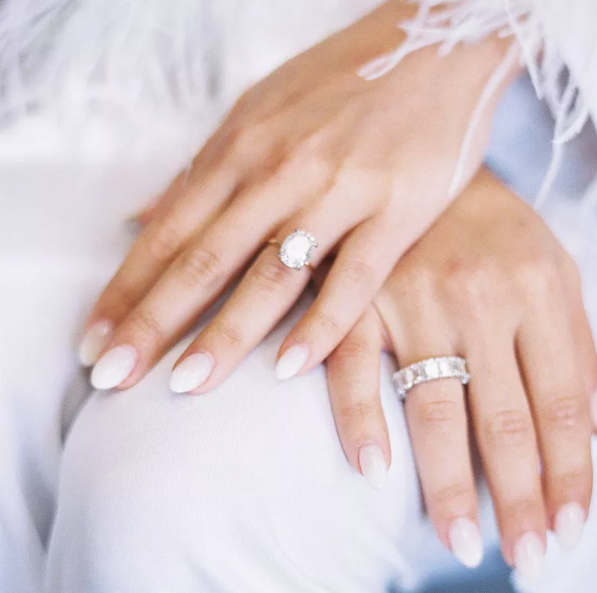 Brides hand nails